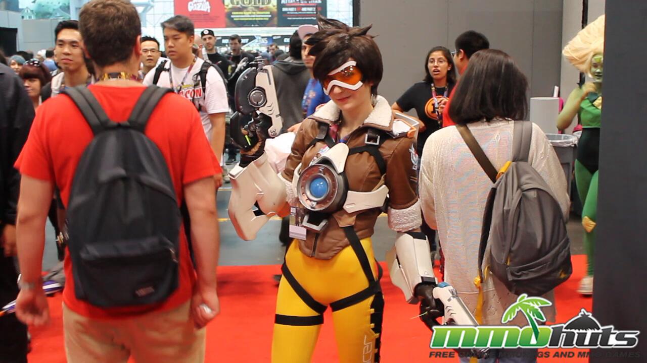 NYCC 2016 Cosplay 31 - Tracer